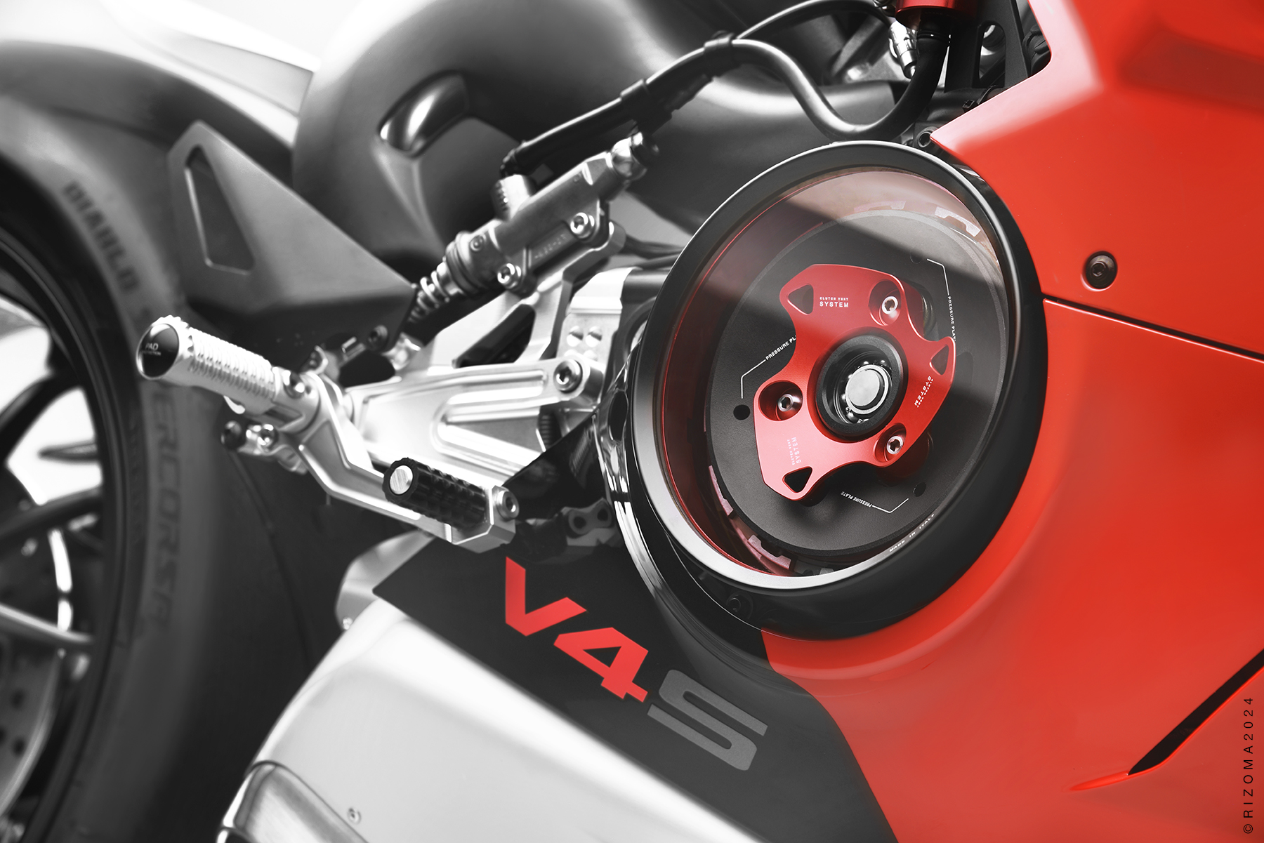 Rizoma Clear Wet Clutch Cover kit OILQUARIUM for the Ducati Panigale Streetfighter Multistrada Diavel V4